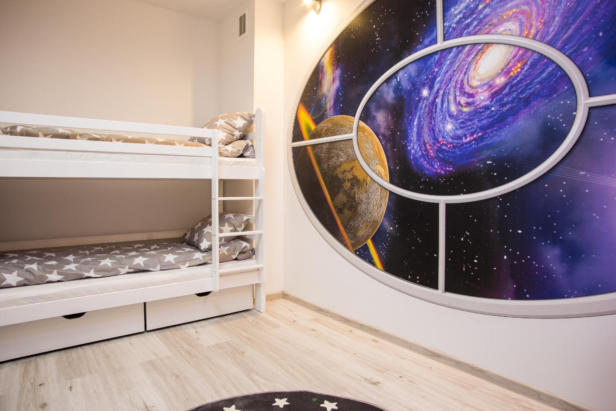 Apartament Rodzinny Леско Екстериор снимка